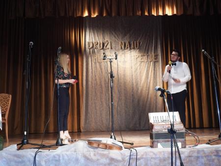 Prireditev Druži naju ples in petje z mednarodno udeležbo 95